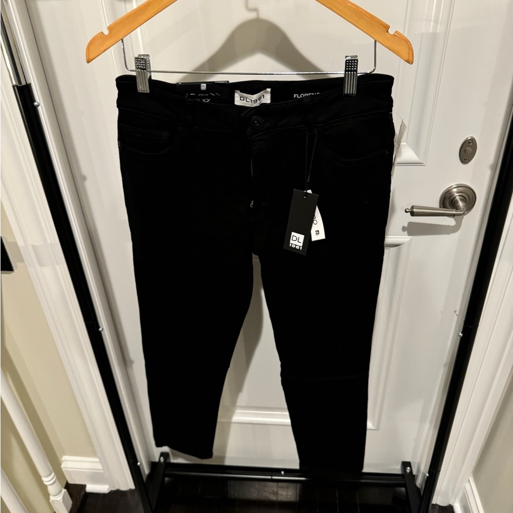 DL 1961 | Instasculpt Black Cropped Denim (New with Tags)